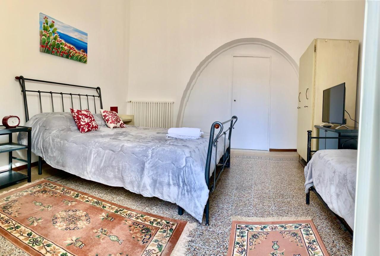 Suite Dreams Politeama ปาแลร์โม ภายนอก รูปภาพ