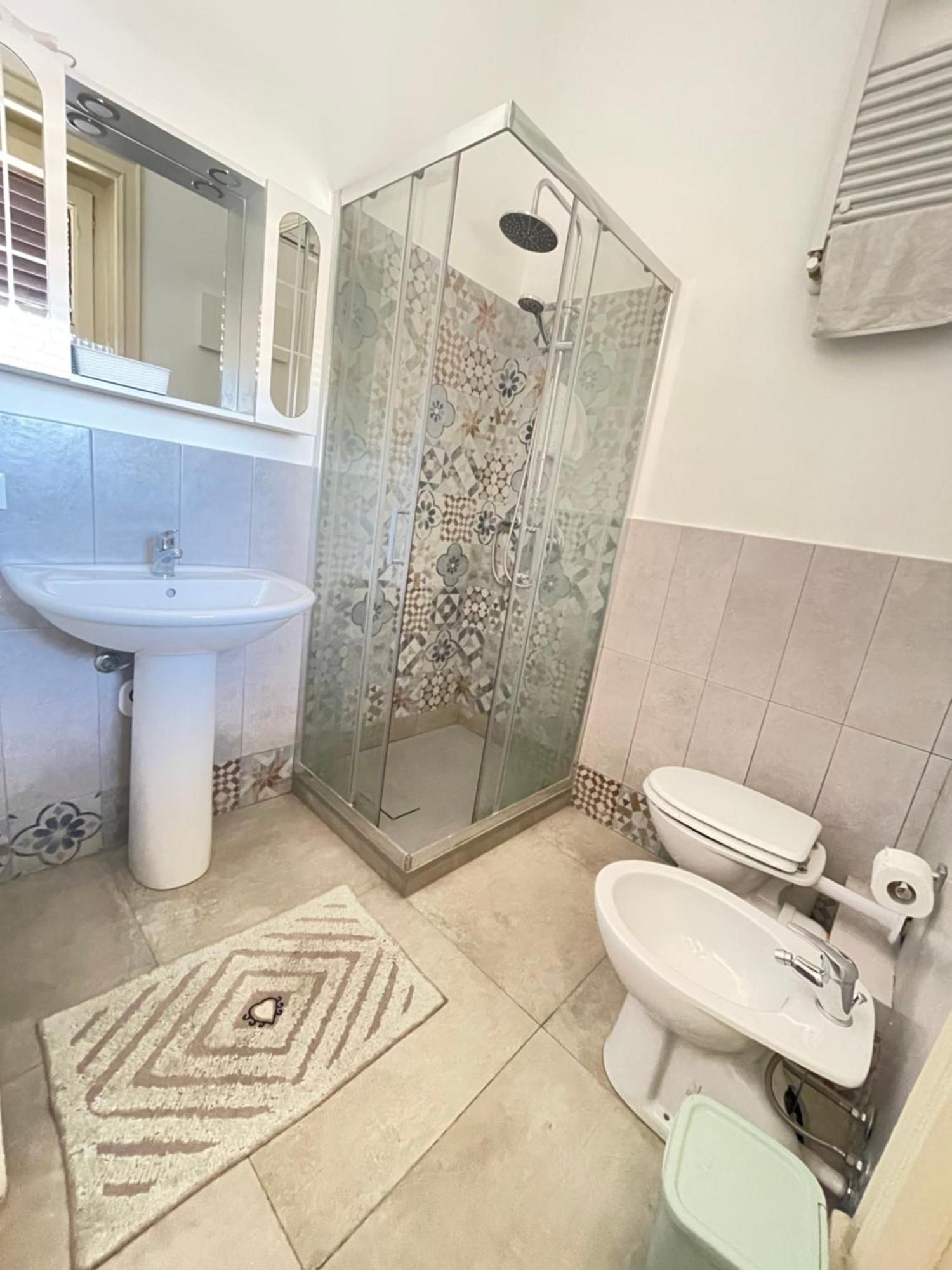 Suite Dreams Politeama ปาแลร์โม ภายนอก รูปภาพ